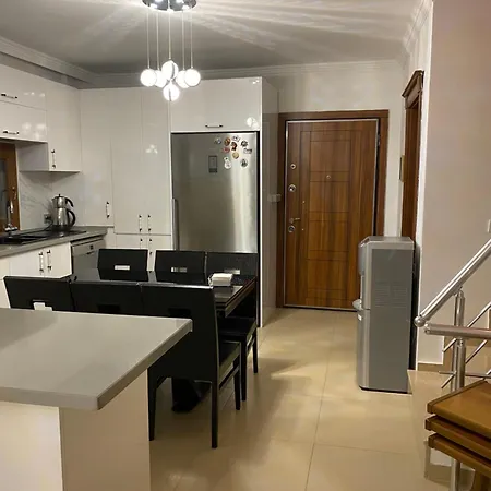 Huzurlu Bir Tatil Icin Alacati Villa