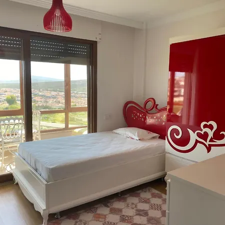 Huzurlu Bir Tatil Icin Alacati Villa *