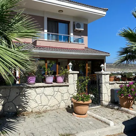 Huzurlu Bir Tatil Icin Alacati *